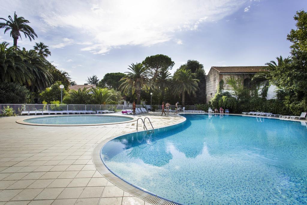 Hotel Le Domaine Du Mas Blanc By Popinns Alenya Bagian luar foto