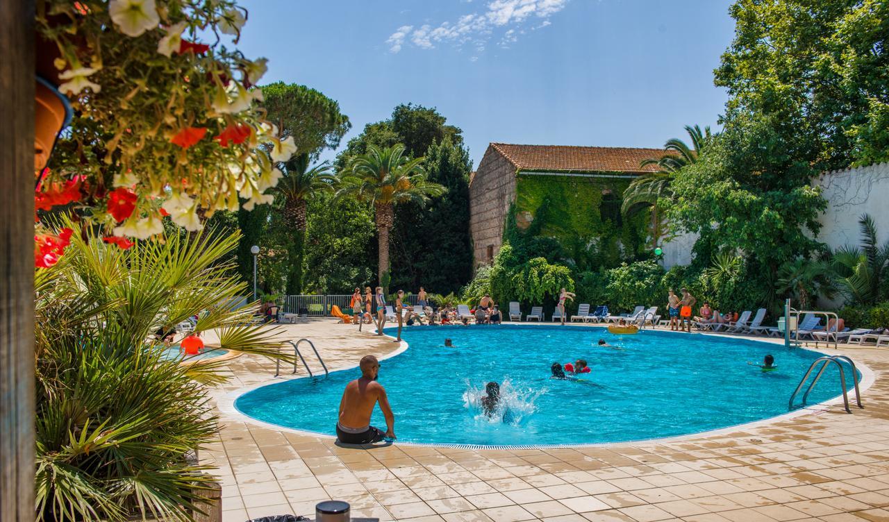 Hotel Le Domaine Du Mas Blanc By Popinns Alenya Bagian luar foto